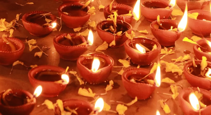 दीपोत्सव (Deepotsav): आत्म-प्रकाश से समाज-प्रकाश का पर्व
