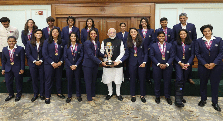 PM Modi Meets Women’s World Cup Champions at Lok Kalyan Marg, Praises Historic Win