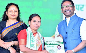 Jharkhand Marks One Year: Hemant Soren Hands Appointment Letters to 8,792 Youth at Morabadi Mega Event