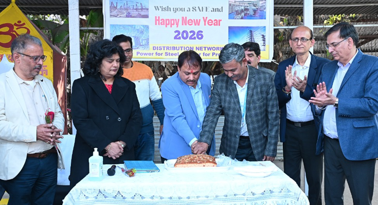 BSL Director-in-Charge Greets Steelworkers, Calls for New Benchmarks in New Year