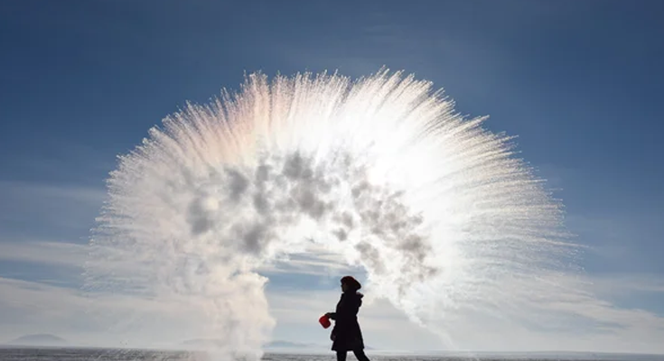 गर्म पानी जल्दी क्यों जमता है? सुपरकंप्यूटर सिमुलेशन से भारतीय वैज्ञानिकों की बड़ी सफलता