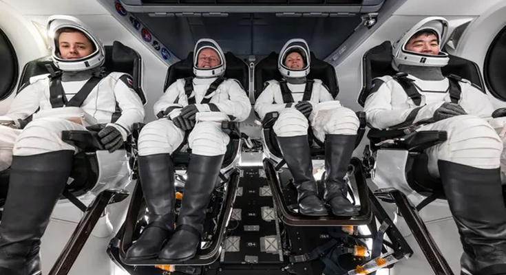 SpaceX Crew-11 Lands Safely After ISS Health Emergency