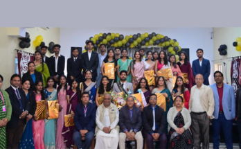 Mithila Academy Public School के 12वीं के विद्यार्थियों को दी गई भावपूर्ण विदाई