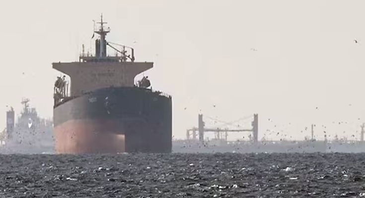 Iran Allows Indian Tankers Through Strait of Hormuz Amid Gulf Tensions