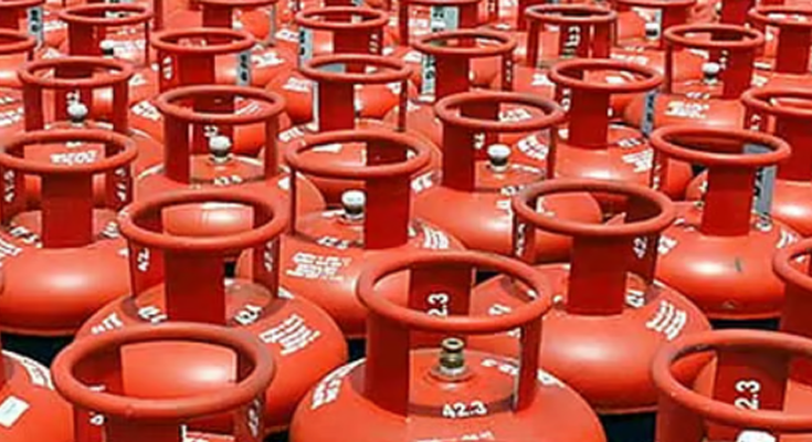 India Increases LPG Production by 25% as Government Diverts Refinery Streams to Domestic Pool