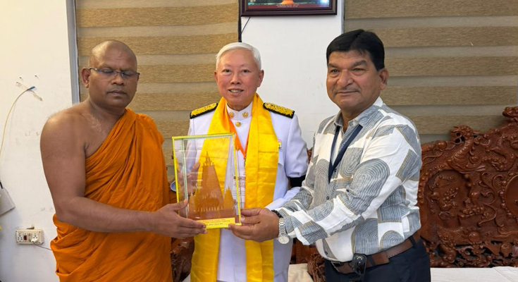 Thailand Deputy PM Bawornsak Uwanno Visits Mahabodhi Temple in Bodh Gaya, Offers Prayers Under Sacred Bodhi Tree