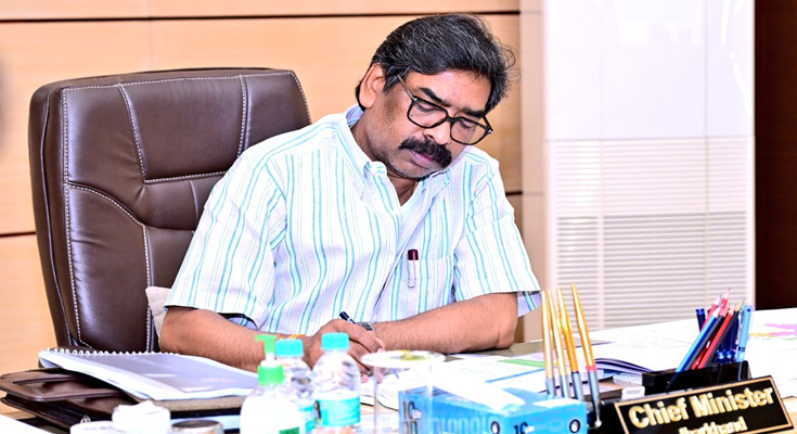 Jharkhand CM Hemant Soren Targets ₹3,000 Crore Revenue from Sand Mining Operations