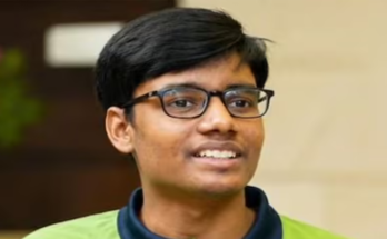 Bihar's Shubham Kumar Tops JEE Advanced 2026 with AIR 1, Scores 330/360