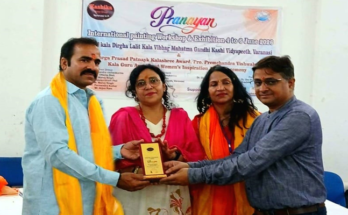 International Art Workshop in Banaras Honours Presidential Awardee Saroj Mishra