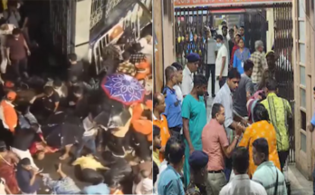 At Least 18 Dead in Stampede at Kolkata’s Chorbagan Durga Puja Pandal, Several Injured