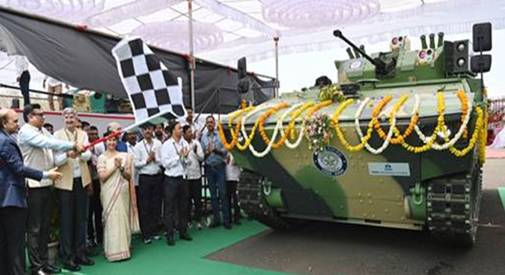 DRDO Chief Unveils Advanced Armoured Platforms in Maharashtra, Boosts India’s Combat Power
