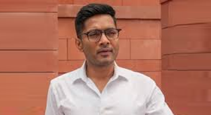 KMC Issues Demolition Notices to 17 Properties Linked to Abhishek Banerjee Amid Illegal Construction Row