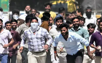 Noida Labour Protest: व्हाट्सऐप, QR कोड और डिजिटल नेटवर्क के जरिए हुई संगठित तैयारी