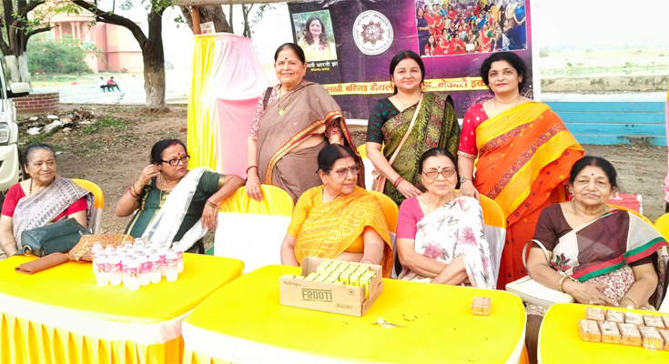 Akshay Tritiya Marked by Service: Sakhi Bahinpa Group Distributes Refreshments in Bokaro