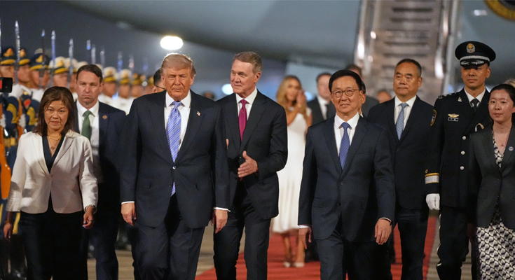 Trump Arrives in China for High-Stakes Xi Summit Amid Iran Crisis, Taiwan Tensions